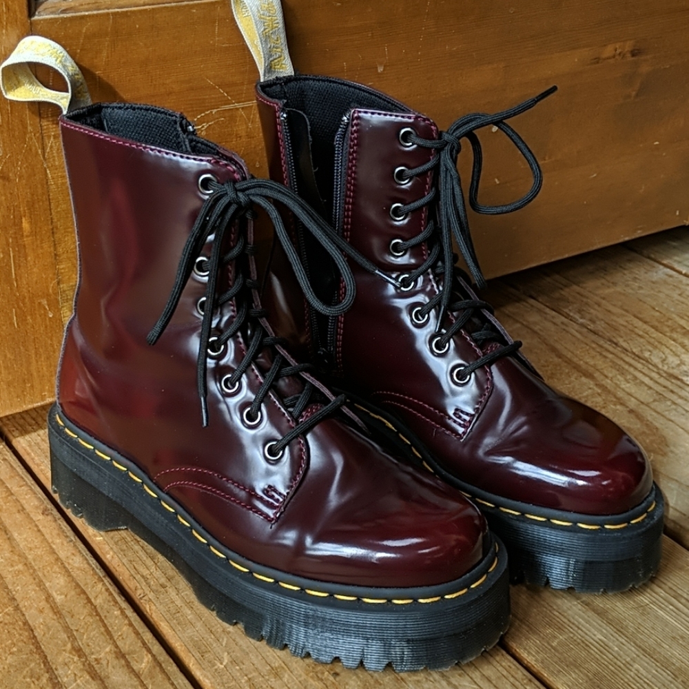 Dr. Martens Vegan Jadon
